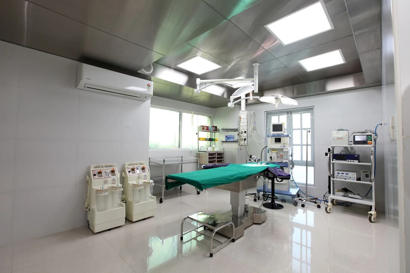 Operating theatre